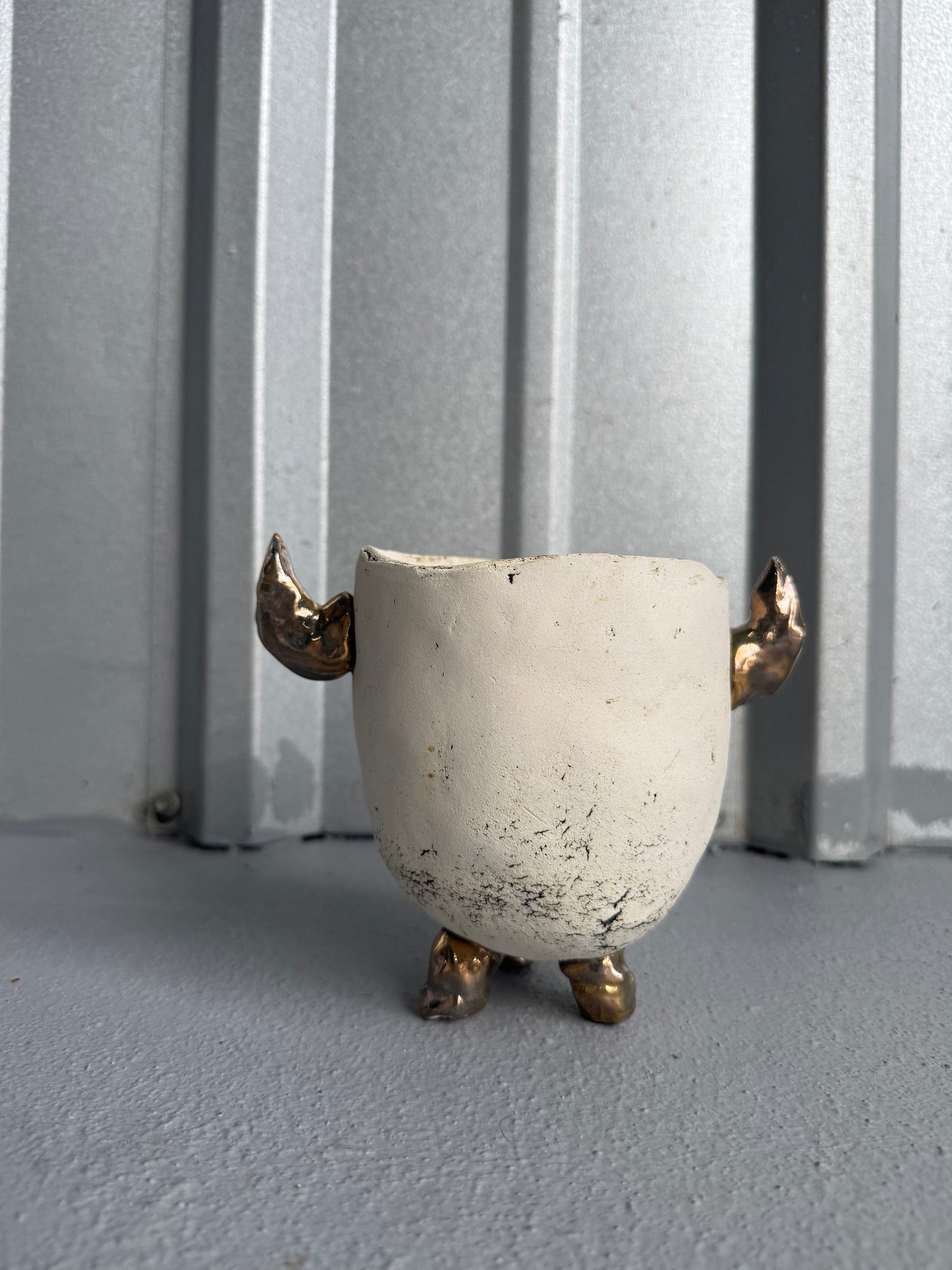 Devilish pinch pot